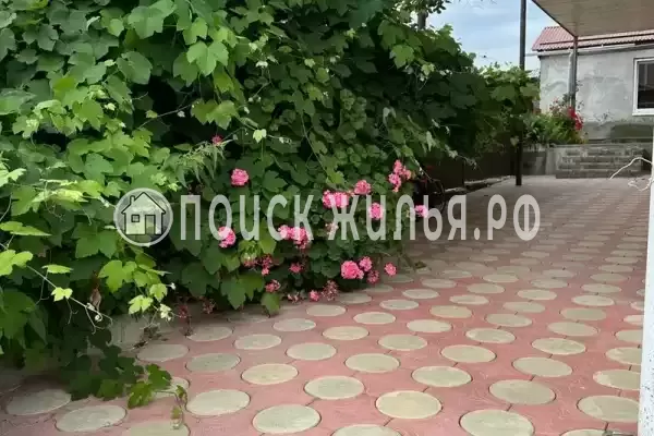 Гостевой дом «Акрополь», Сухум