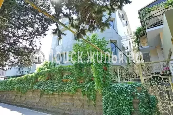 «Царский двор», Лазаревское