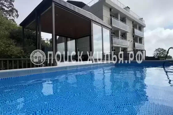 «Миндаль», Лоо