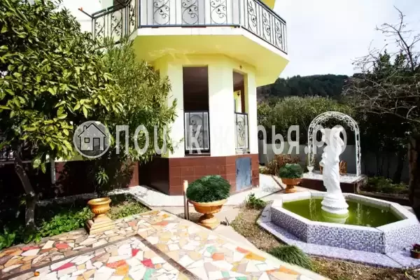 Гостевой дом «Замок», Республика Абхазия, Цандрипш, Нагорная, д.20