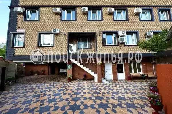 «Дольче вита», Небуг