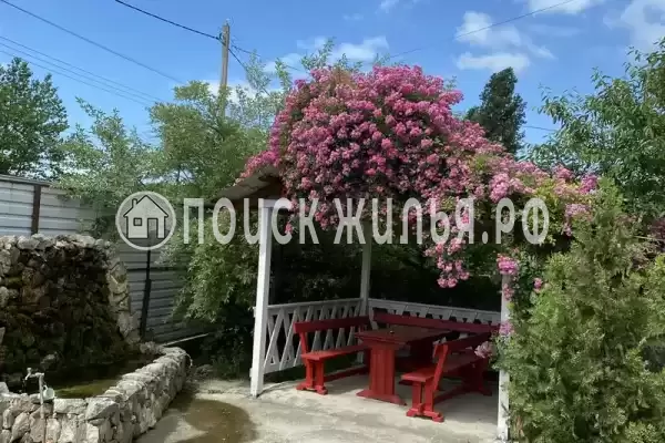 Гостевой дом, пр-кт Аиааира, д.290, Сухум