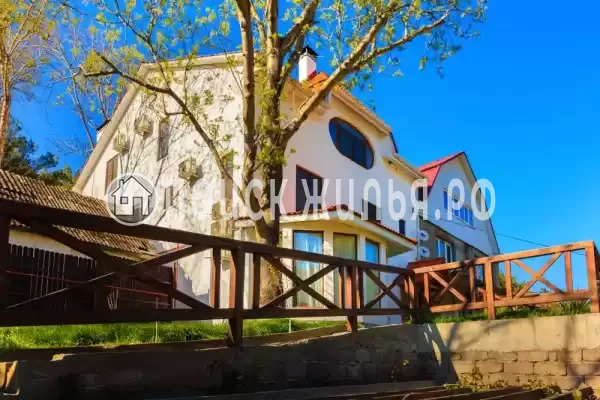 «Кристалл», Краснодарский край, Джанхот, Лесной проспект, д.5 «Кристалл», Краснодарский край, Джанхот, Лесной проспект, д.5