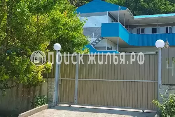 «Пиламида», Пляхо