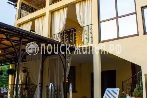 «Анита», Агой