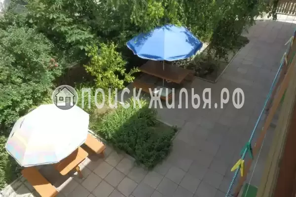 Гостиница «Подсолнух», Саки