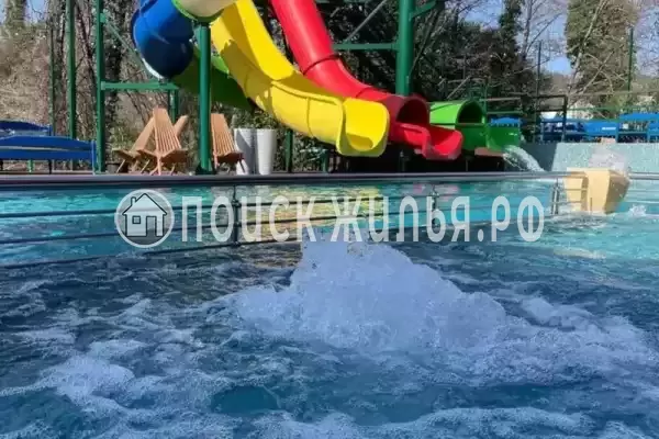 Отель «Марракеш», Лоо