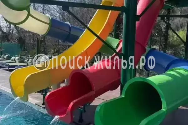 Отель «Марракеш», Лоо