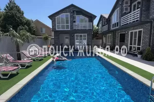 «Конфетти», Новомихайловский