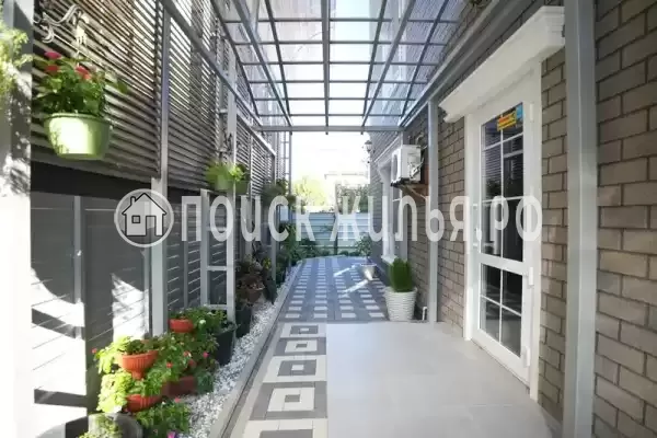 «Cosmoеasy», Адлер