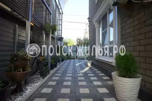 «Cosmoеasy», Адлер