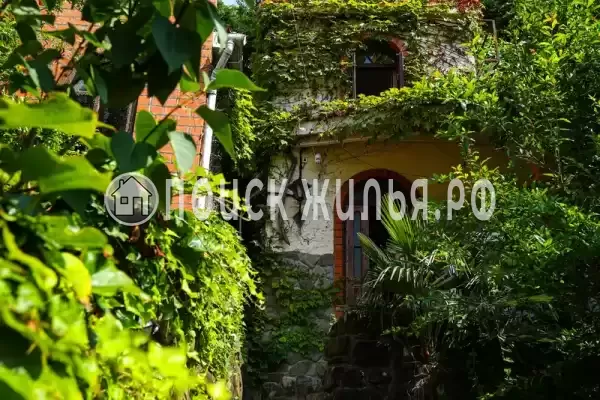 «Замок», Лазаревское