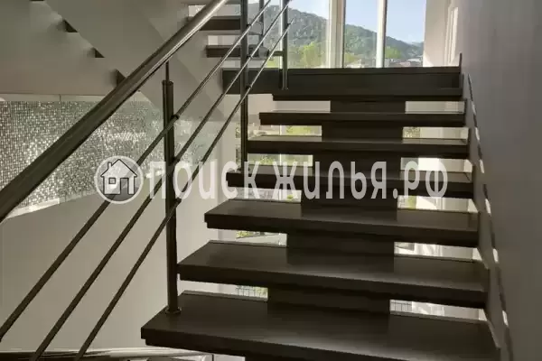 Апартаменты «Агой», Агой