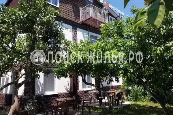 Отель «Мандариновый берег», Сухум