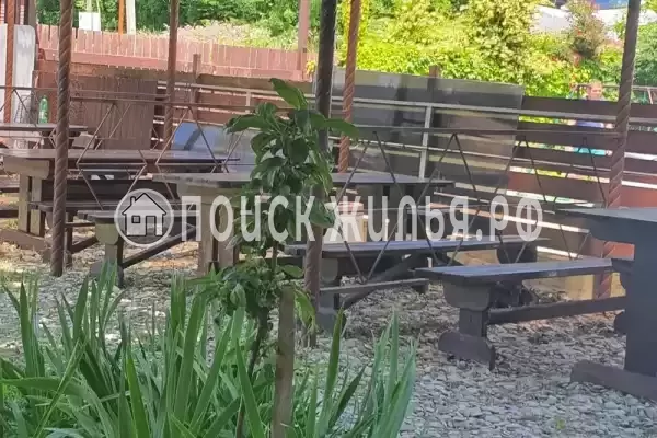 «Дельфин на Приморской», Новомихайловский