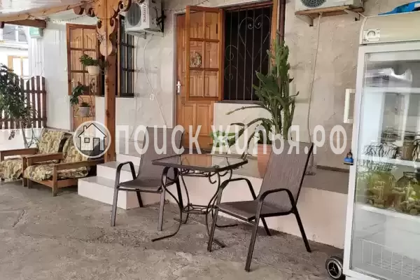 Гостевой дом «Уют», Республика Абхазия, Гагра, пр-кт Ардзинба, д.61А