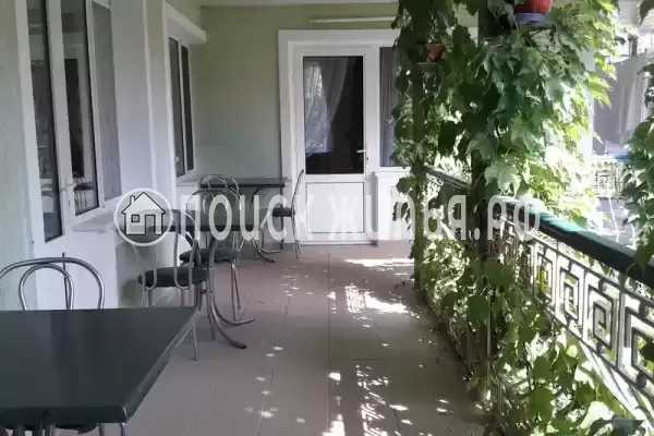 «Изумрудный», Феодосия