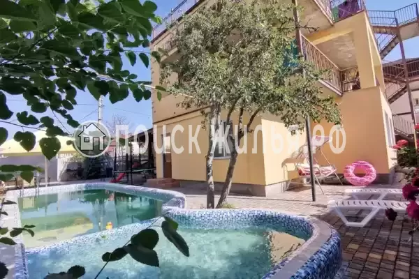 «Дикая вишня», Республика Крым, Береговое, Южный переулок, д.7 «Дикая вишня», Республика Крым, Береговое, Южный переулок, д.7