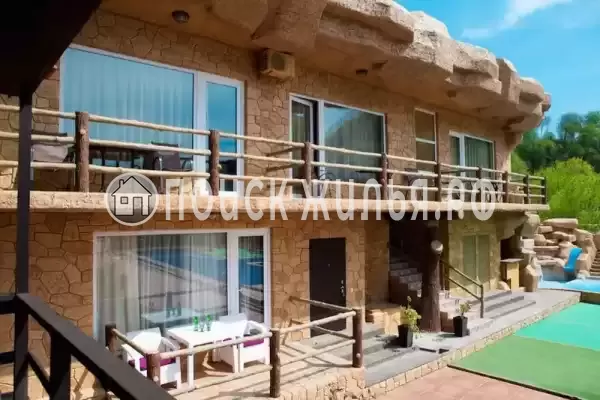 Отель «Роз Мари», Солоники