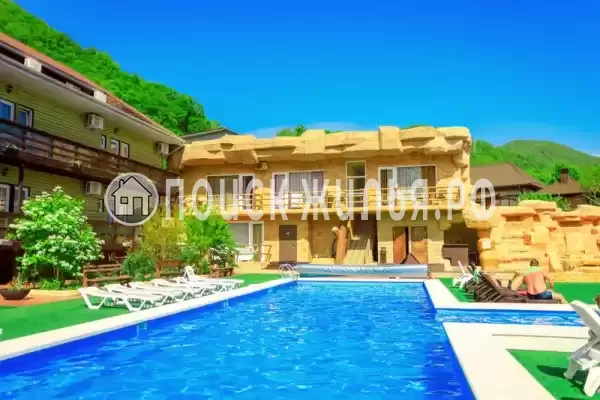 Отель «Роз Мари», Солоники