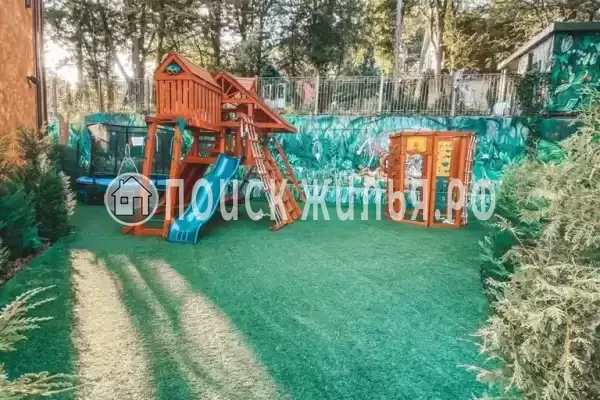 «Green hills», Пляхо