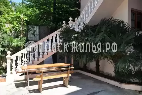 «Роза Лоо», Лоо