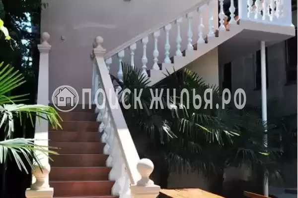 «Роза Лоо», Лоо