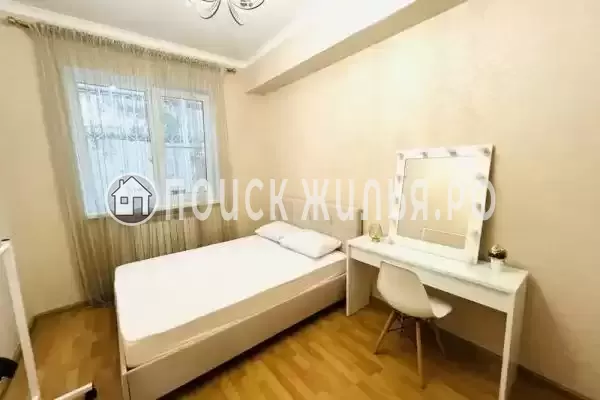 Квартира «С садом и балконом» Квартира «С садом и балконом»