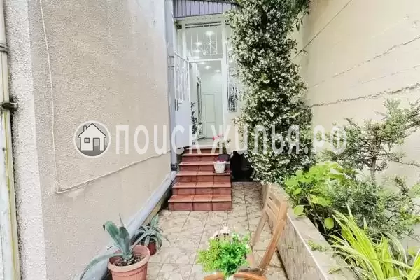 Квартира «С садом и балконом» Квартира «С садом и балконом»