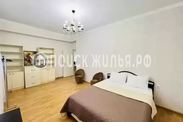 Квартира «С садом и балконом» Квартира «С садом и балконом»