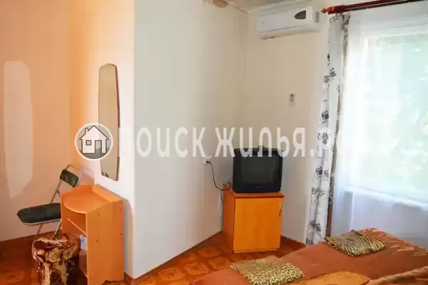 «На набережной» «На набережной»