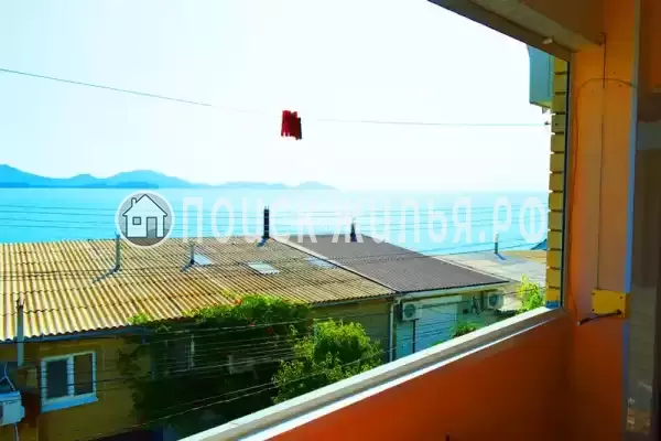 «На набережной» «На набережной»