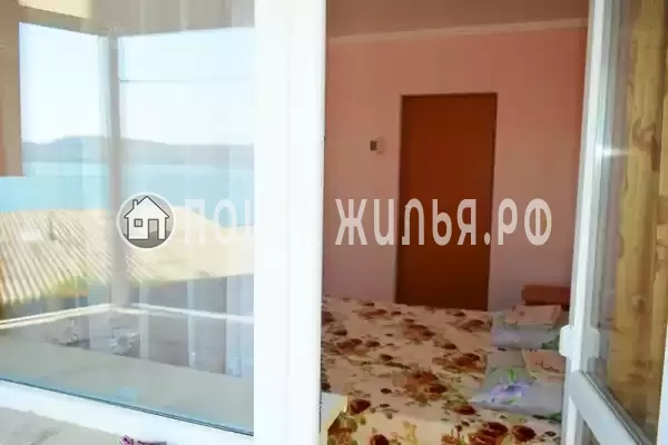 «На набережной» «На набережной»