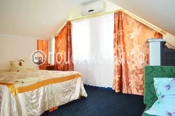 «На набережной» «На набережной»