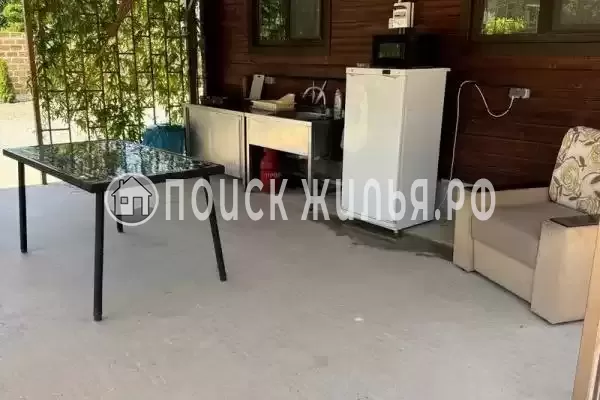 Частный сектор «Дом с бассейном на Персиковой»