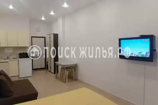 Частный сектор «Светлая уютная студия с балконом»