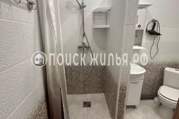 Частный сектор «Светлая уютная студия с балконом»