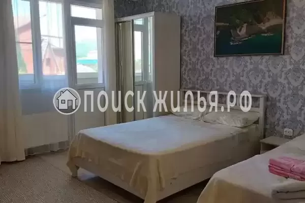 «На озерной»