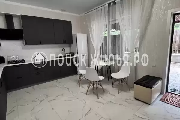 Частный сектор «Номер в частном доме с видом на горы»