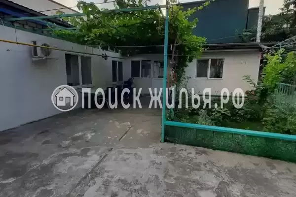 Частный сектор «Трехкомнатный дом на берегу моря»