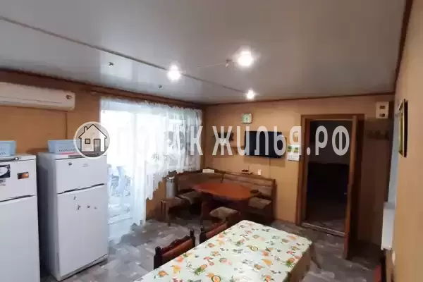 Частный сектор «Трехкомнатный дом на берегу моря»