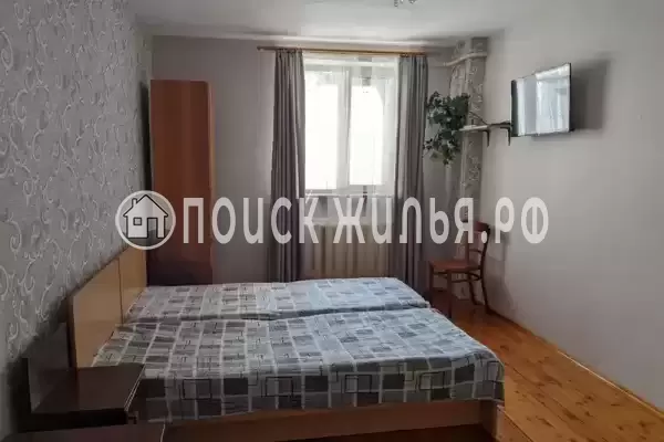 «На Дзержинского»