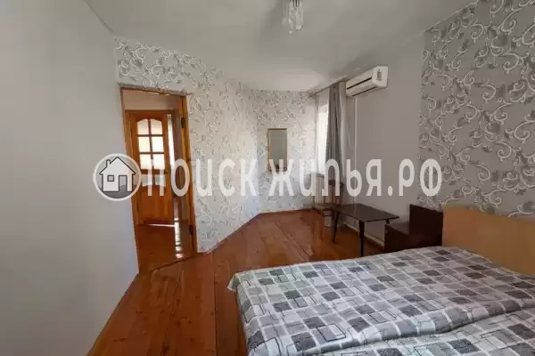 «На Дзержинского»