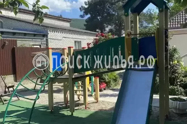 «Дом под БарнХаус» «Дом под БарнХаус»