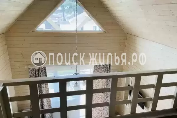 «Дом под БарнХаус» «Дом под БарнХаус»