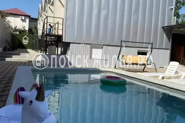 «Дом под БарнХаус» «Дом под БарнХаус»