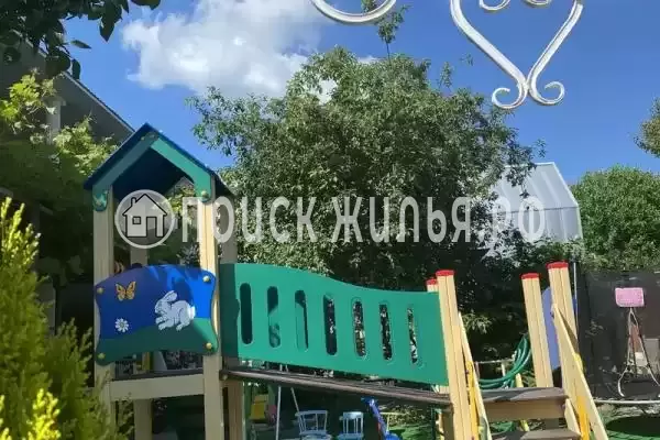 «Дом под БарнХаус» «Дом под БарнХаус»