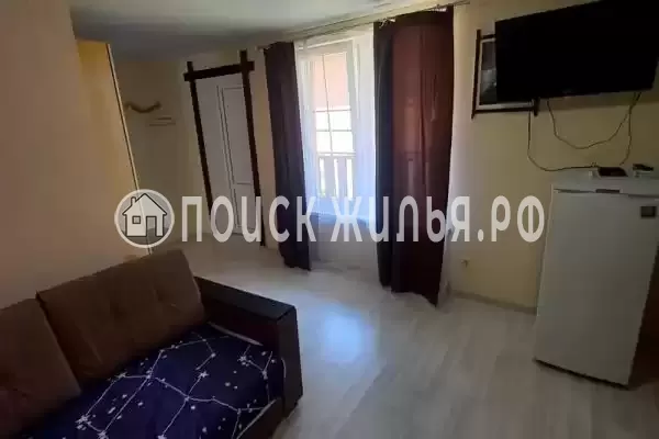 «На Лобача 7»