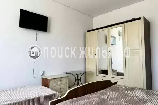 «На Лобача 7»