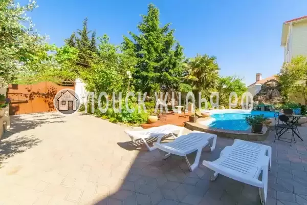 Апартаменты «На Лазурной»